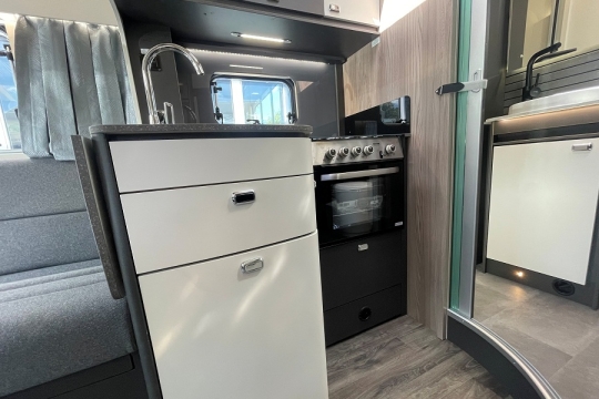 swift-voyager-505-interior-kitchen.jpg