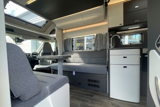 swift-voyager-505-interior-overview.jpg