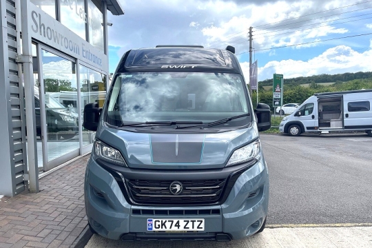 swift-carrera-144-exterior-front.jpg