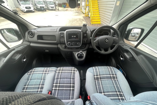 sussex-manhattan-campervan-interior-dash.jpg