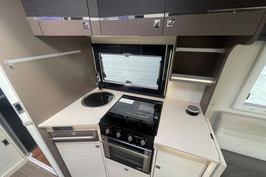 chausson-640-welcome-interior-kitchen-top.jpg