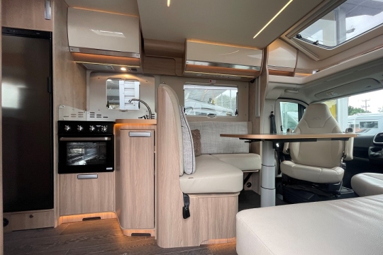 laika-ecovip-l3010-interior-overview.jpg