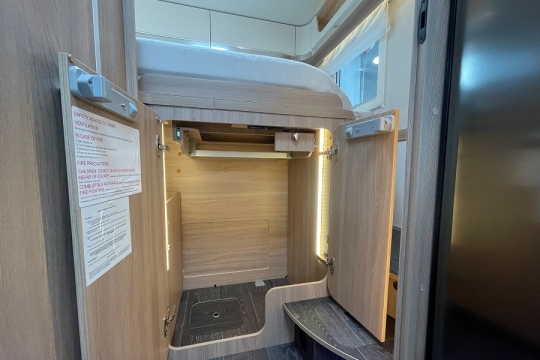 laika-ecovip-l3010-interior-underbed-storage.jpg