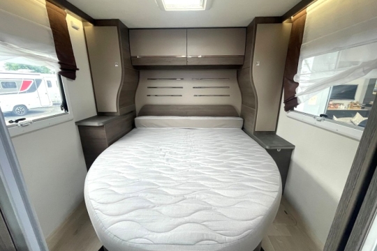chausson-titanium-768-xlb-interior-bedroom.jpg