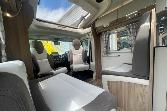 swift-bolero-714-sb-interior-looking-to-front.jpg