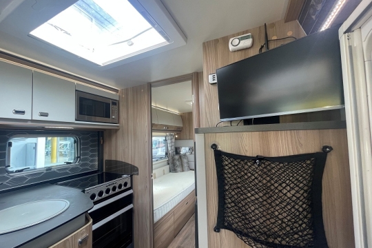 swift-bolero-714-sb-interior-kitchen-to-rear.jpg