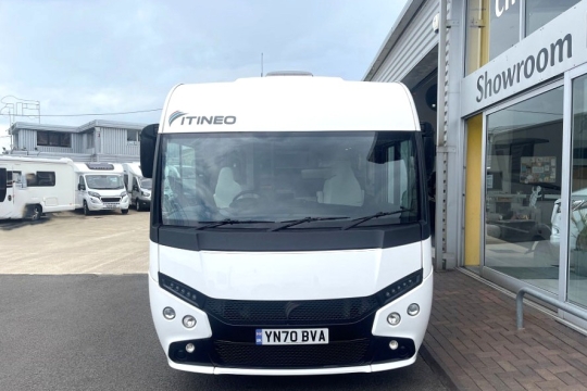 itineo-mb-740-exterior-front.jpg