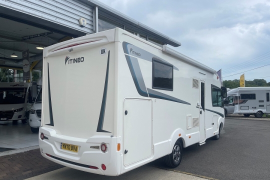 itineo-mb-740-exterior-rear-side.jpg
