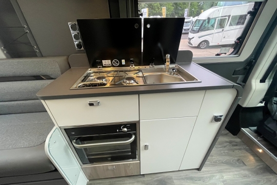 swift-carrera-122-interior-kitchen.jpg