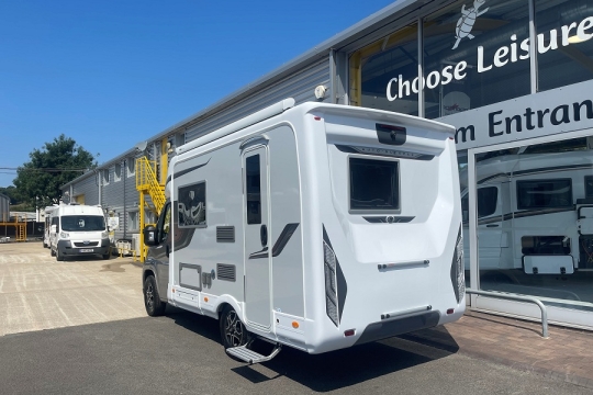 as-nuevo-exterior-rear-side.jpg