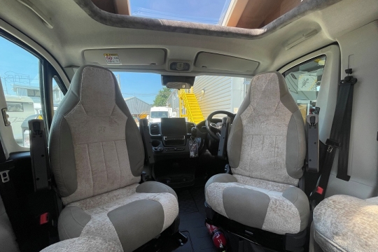 as-nuevo-interior-cab-seats.jpg