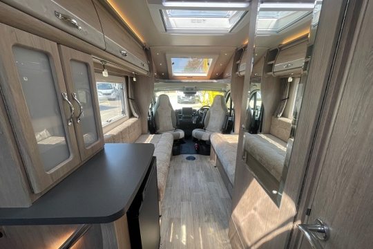 as-nuevo-interior-to-front.jpg