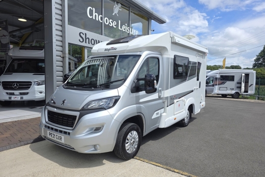 Elddis-Majestic-115-Exterior-Front-Side.jpg