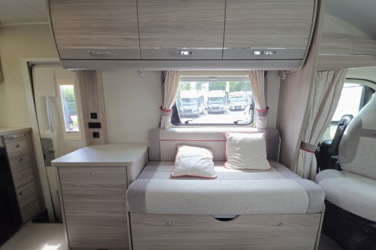 Elddis-Majestic-115-Interior-Lounge.jpg