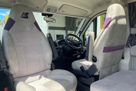 auto-sleepers-fairford-interior-cab-seats.jpg