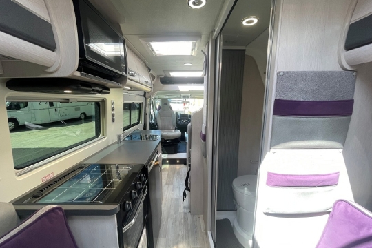 auto-sleepers-fairford-interior-kitchen-side.jpg