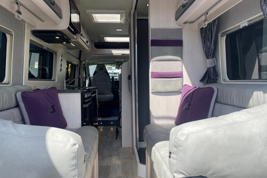 auto-sleepers-fairford-interior-to-front.jpg