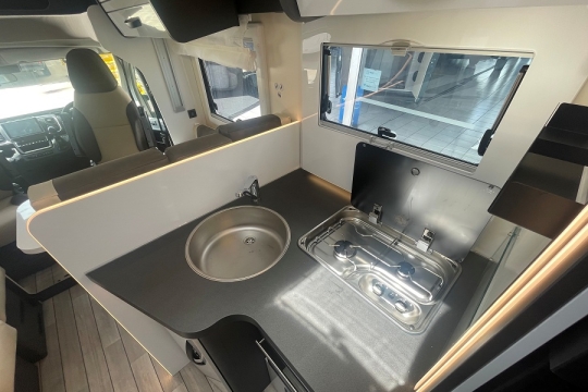 mclouis-fusion-360-interior-kitchen-top.jpg