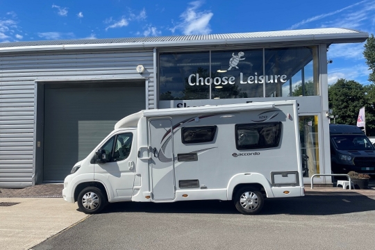elddis-accordo-120-exterior-side.jpg