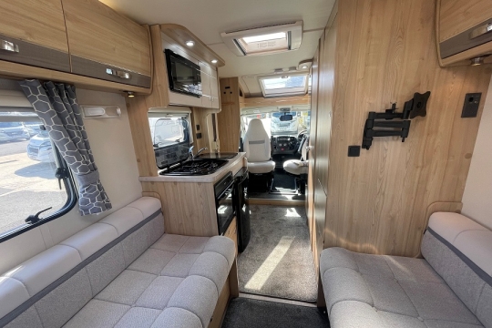 elddis-accordo-120-interior-to-front.jpg