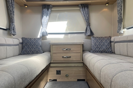 elddis-accordo-120-interior-lounge-upholstery.jpg