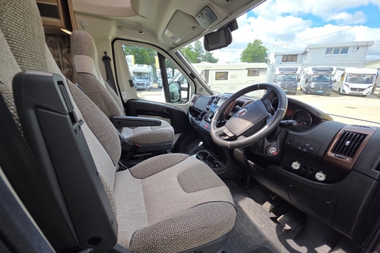 Bessacarr-Hi-Style-496-Interior-Cab-Side.jpg