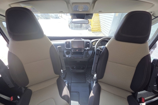 McLouis-Fusion-330-Interior-Cab.jpg