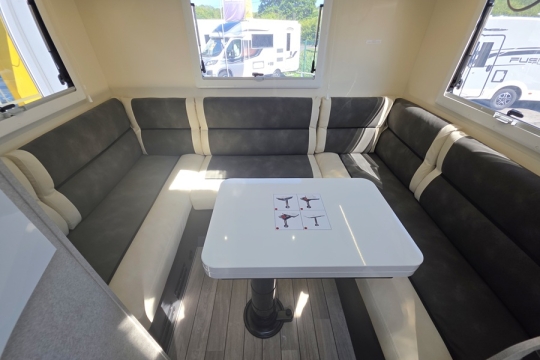 McLouis-Fusion-330-Interior-Rear-Lounge.jpg