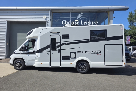 McLouis-Fusion-379-Exterior-Side.jpg