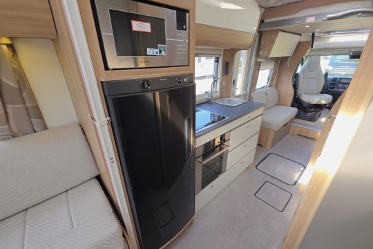 Bailey-Autograph-79-6-Interior-Kitchen.jpg
