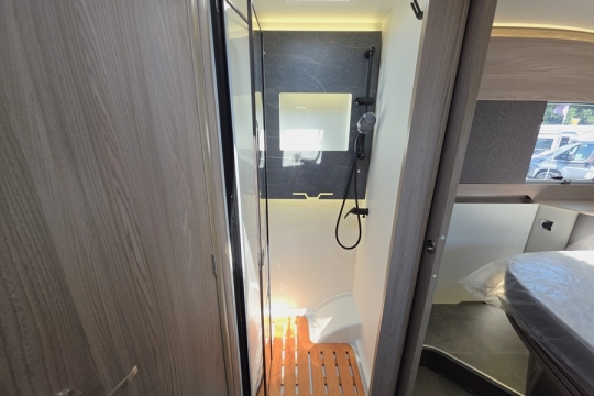 Swift-Escape-694-Interior-Shower.jpg