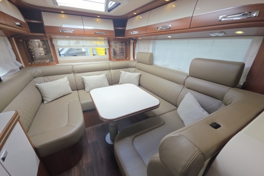 Carthago-liner-for-two-I53-L-Interior-Lounge.jpg