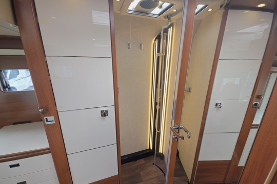 Carthago-liner-for-two-I53-L-Interior-Shower.jpg