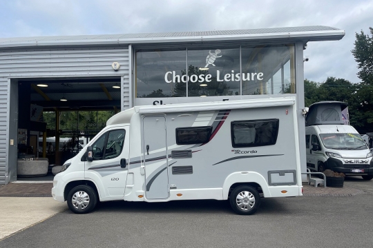 elddis-accordo-120-exterior-side.jpg