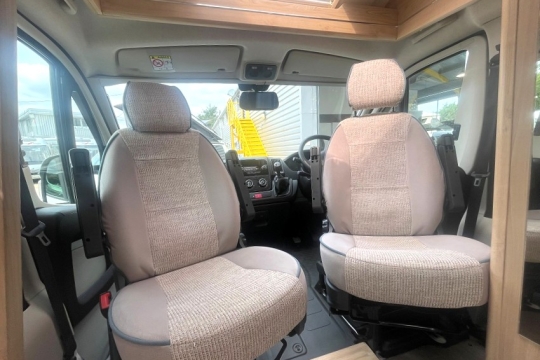 elddis-accordo-120-interior-cab-seats.jpg
