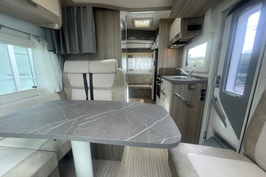 benimar-mileo-282-interior-to-rear.jpg