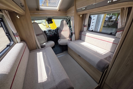 elddis-majestic-115-interior-front-lounge.jpg
