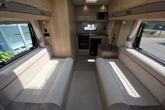 elddis-majestic-115-interior-to-rear.jpg