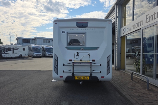 auto-sleepers-bourton-exterior-rear.jpg