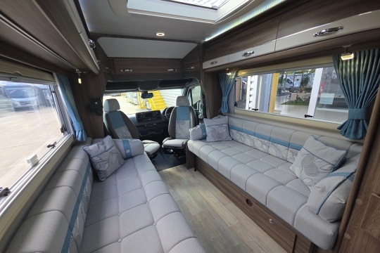 auto-sleepers-bourton-interior-front-lounge.jpg