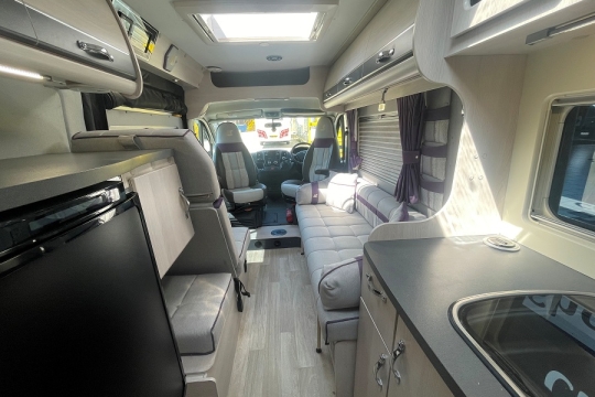 auto-sleepers-kemerton-xl-interior-to-front.jpg