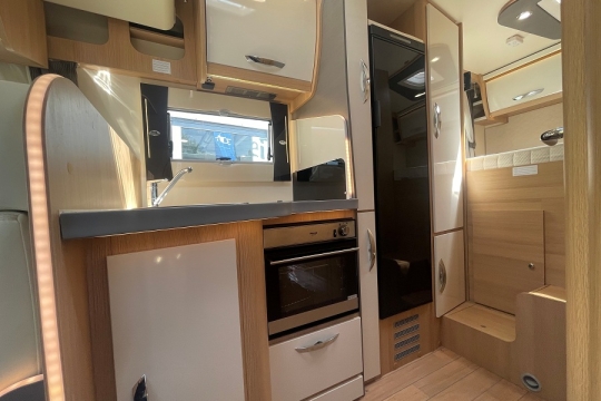 mclouis-fusion-360-interior-kitchen.jpg