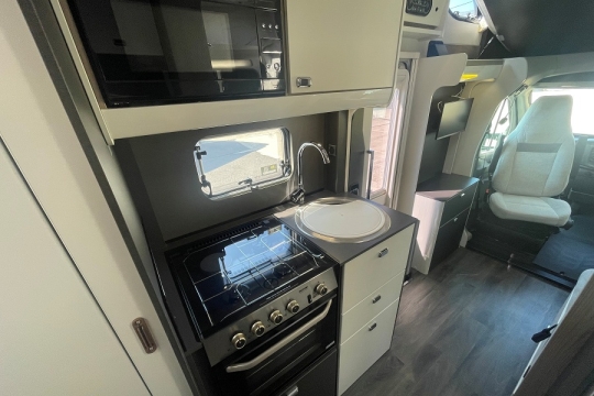 swift-voyager-494-interior-kitchen.jpg