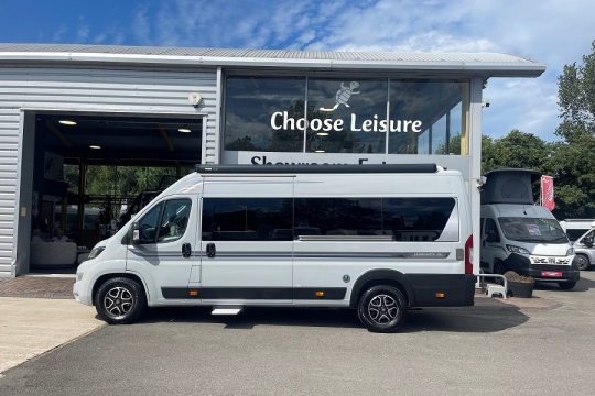 auto-sleepers-warwick-xl-exterior-side.jpg