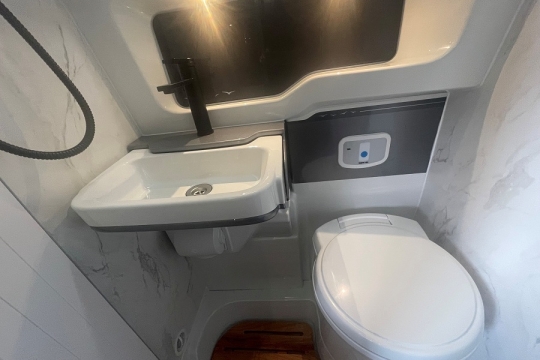swift-carrera-244-interior-washroom.jpg