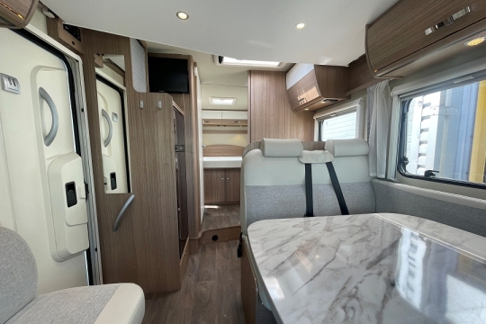 carado-t449-interior-to-rear.jpg