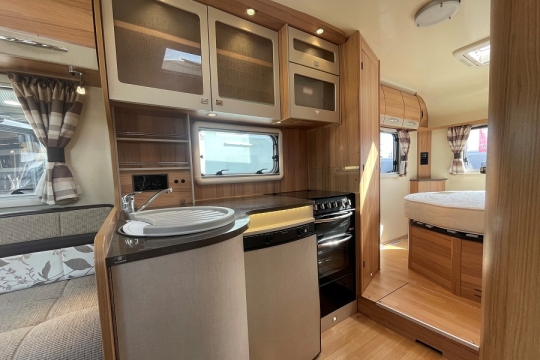 bailey-approach-730-interior-kitchen.jpg
