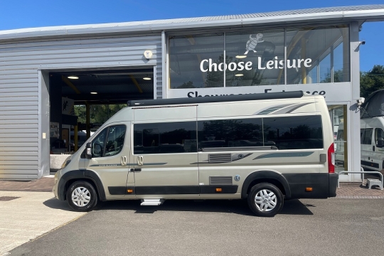 auto-sleepers-warwick-xl-exterior-side.jpg