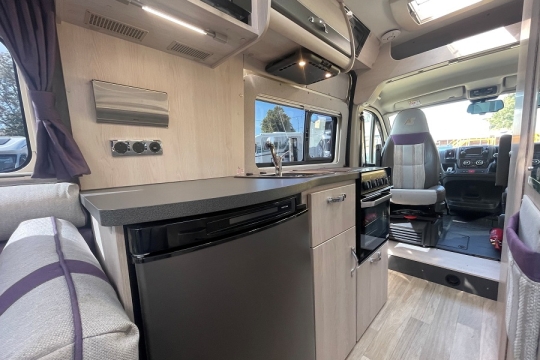 auto-sleepers-warwick-xl-interior-kitchen-to-front.jpg