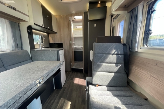 swift-voyager-594-interior-travelling-seats.jpg